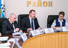 На заседании коллегии администрации Уватского района рассмотрели деятельность отдела ЗАГС